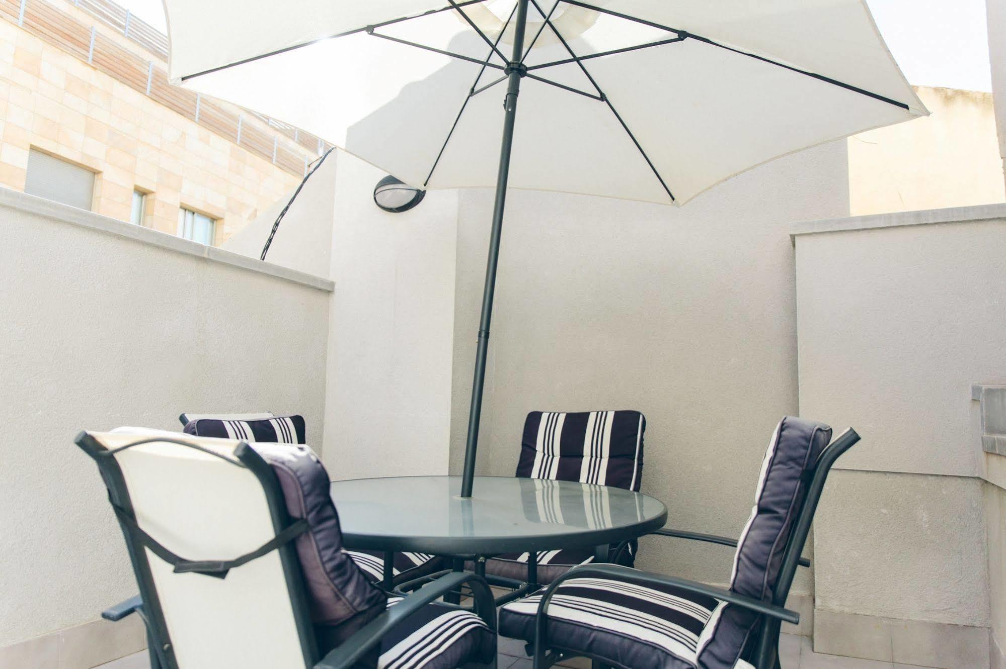 The Lucky Flats - Artilleros Alicante Exterior foto